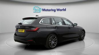 BMW 3 Series 330E SPORT PRO