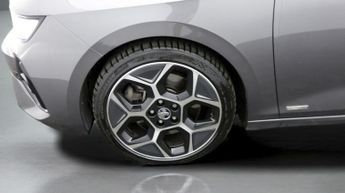 Vauxhall Astra ULTIMATE