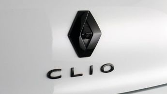 Renault Clio E-TECH ENGINEERED