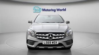 Mercedes-Benz GLA GLA 200 D AMG LINE
