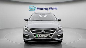 MG MG5 EXCLUSIVE