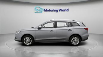 MG MG5 EXCLUSIVE