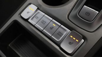 Hyundai KONA PREMIUM