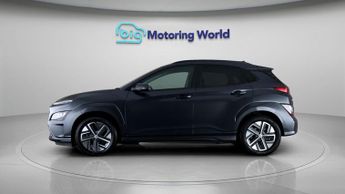 Hyundai KONA PREMIUM