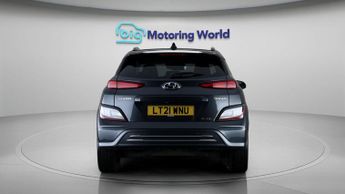 Hyundai KONA PREMIUM