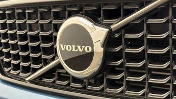Volvo XC40 RECHARGE T4 PLUS
