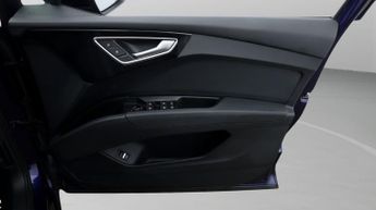 Audi Q4 e-tron SPORTBACK S LINE