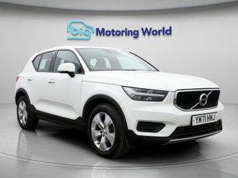 Volvo XC40 T3 MOMENTUM