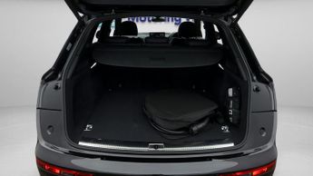 Audi Q5 TFSI E S LINE QUATTRO