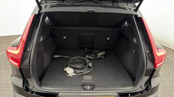 Volvo XC40 RECHARGE T4 R-DESIGN