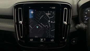 Volvo XC40 RECHARGE T4 R-DESIGN