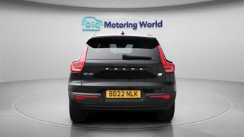 Volvo XC40 RECHARGE T4 R-DESIGN
