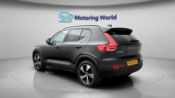 Volvo XC40 RECHARGE T4 R-DESIGN