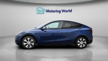 Tesla Model Y BASE