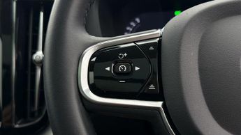 Volvo XC60 RECHARGE T6 PLUS AWD