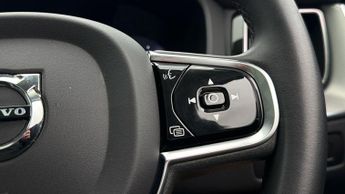 Volvo XC60 RECHARGE T6 PLUS AWD