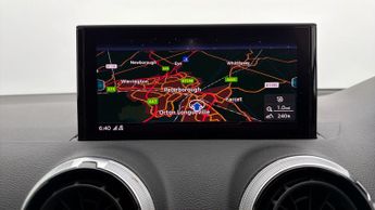 Audi Q2 TFSI S LINE BLACK EDITION
