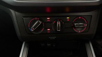 SEAT Arona TSI SE TECHNOLOGY DSG