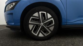 Hyundai KONA PREMIUM