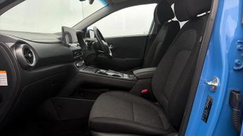 Hyundai KONA PREMIUM
