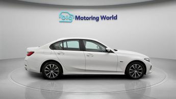 BMW 3 Series 330E SPORT