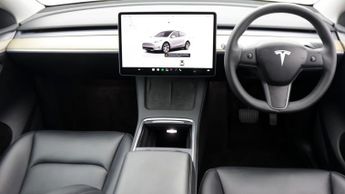 Tesla Model Y LONG RANGE AWD