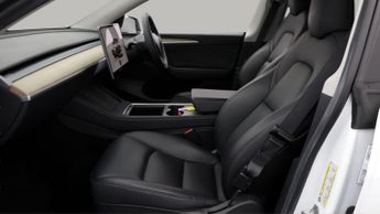 Tesla Model Y LONG RANGE AWD