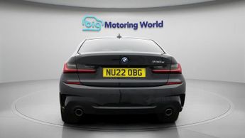 BMW 3 Series 330E M SPORT