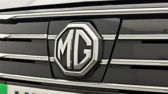 MG MG5 EXCLUSIVE