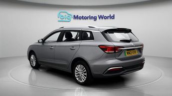 MG MG5 EXCLUSIVE
