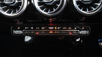 Mercedes-Benz CLA CLA 250 E AMG LINE PREMIUM