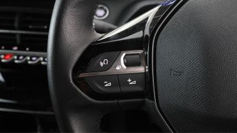 Peugeot E-2008 ALLURE