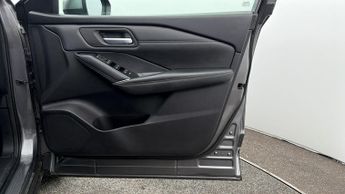 Nissan Qashqai DIG-T N-CONNECTA DCT