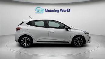 Renault Clio EVOLUTION E-TECH
