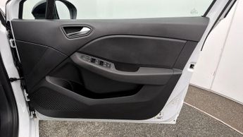 Renault Clio EVOLUTION E-TECH