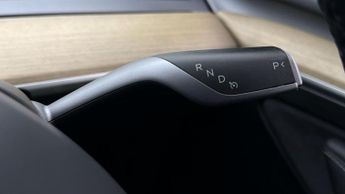 Tesla Model Y BASE