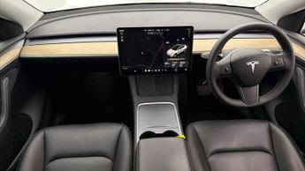Tesla Model Y BASE