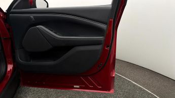 Ford Mustang Mach-E BASE