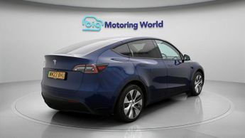 Tesla Model Y BASE