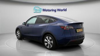 Tesla Model Y BASE