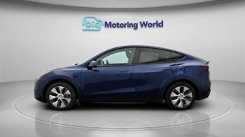 Tesla Model Y BASE