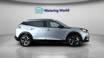 Peugeot E-2008 ALLURE PREMIUM PLUS