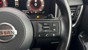 Nissan Qashqai DIG-T N-CONNECTA DCT