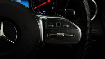Mercedes-Benz GLC GLC 300 E 4MATIC AMG LINE
