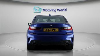 BMW 3 Series 330E M SPORT