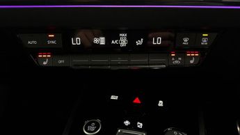 Audi Q4 e-tron S LINE