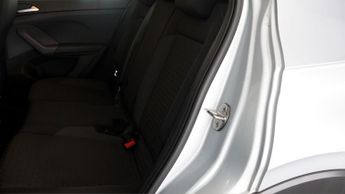 Volkswagen T-Cross SE TSI DSG