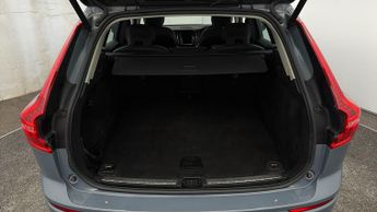 Volvo XC60 RECHARGE T6 CORE AWD