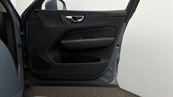 Volvo XC60 RECHARGE T6 CORE AWD