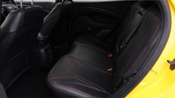 Ford Mustang Mach-E BASE